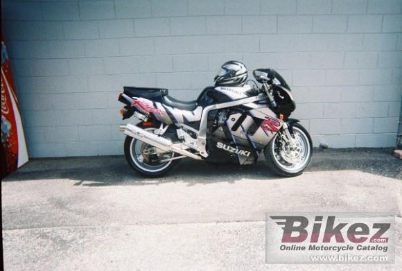 1992 Suzuki GSX-R 750 W photo